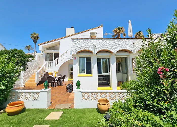 Golden Bay House By Lica Alpstuga *