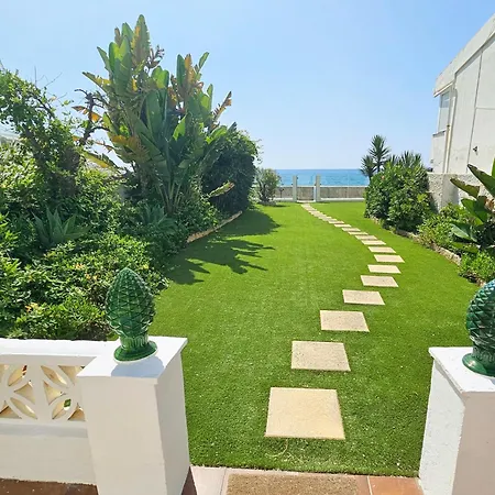 בקתה Golden Bay House By Lica אסטפונה