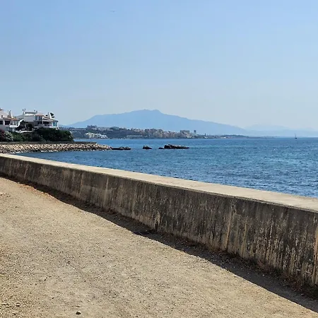 Golden Bay House By Lica *