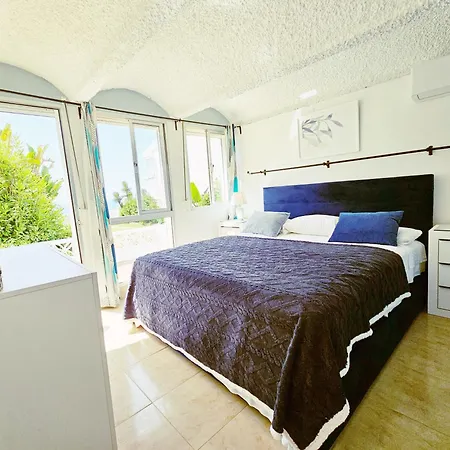 Golden Bay House By Lica בקתה *