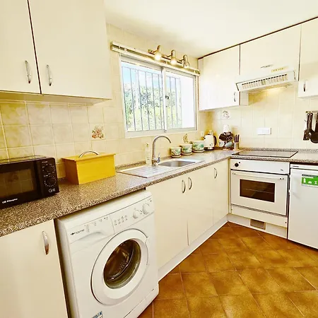 Golden Bay House By Lica *