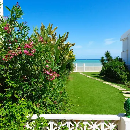 Domek alpejski Golden Bay House By Lica Estepona