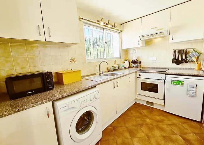 Golden Bay House By Lica *